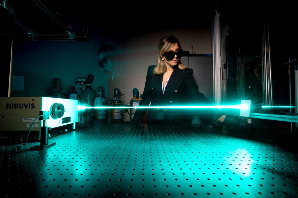 Student in the laser laboratory